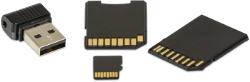 с USB флешек, а также Memory Stick, Compact Flash, SD, MicroSD, SDHC карт памяти